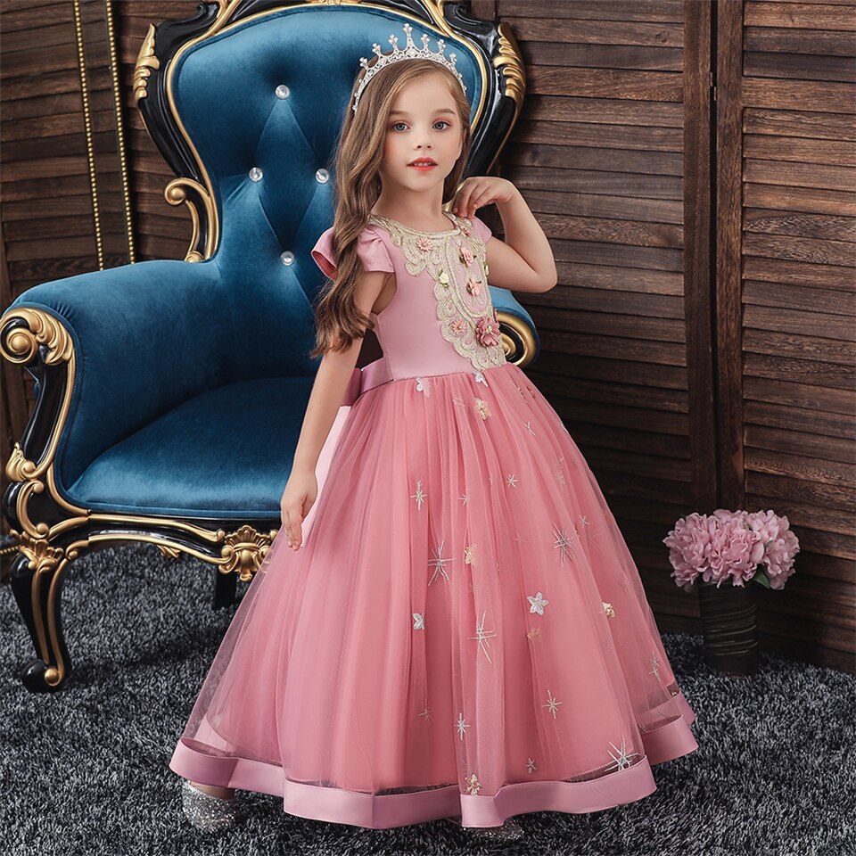 https://robe-princesse.com/wp-content/uploads/2022/07/robe-princesse-en-tulle-rose-pour-fille-12-ans.jpg